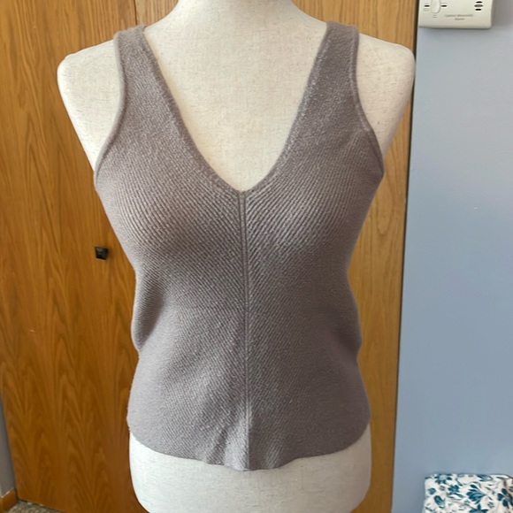 Abercrombie Sweater Tank - Picture 1 of 3